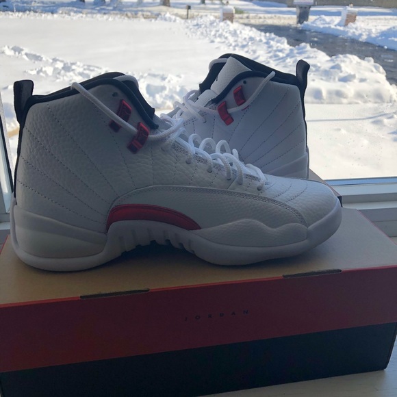 jordans retro 12 twist